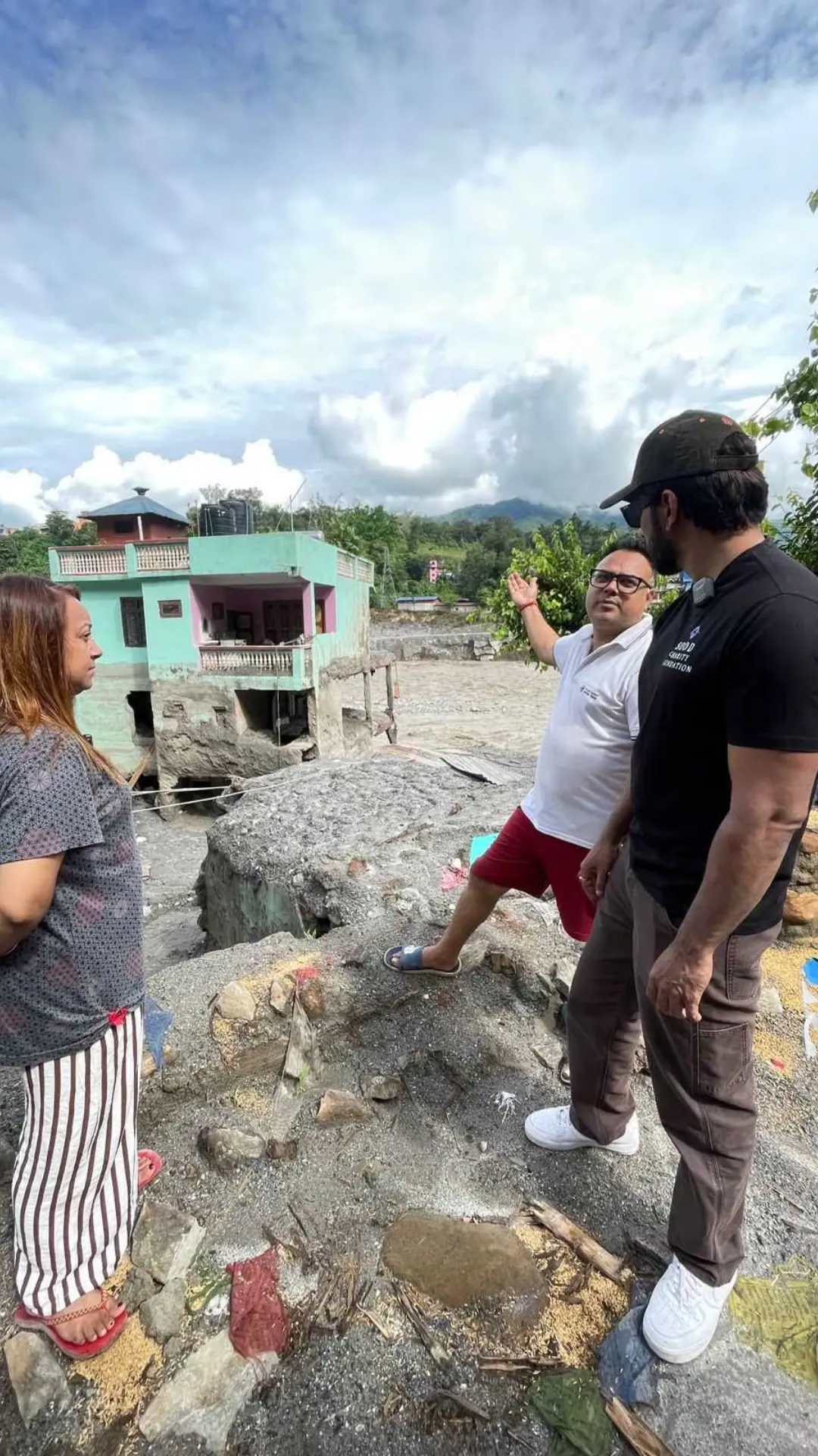He Visits Nuwakot To Support Flood Survivors
