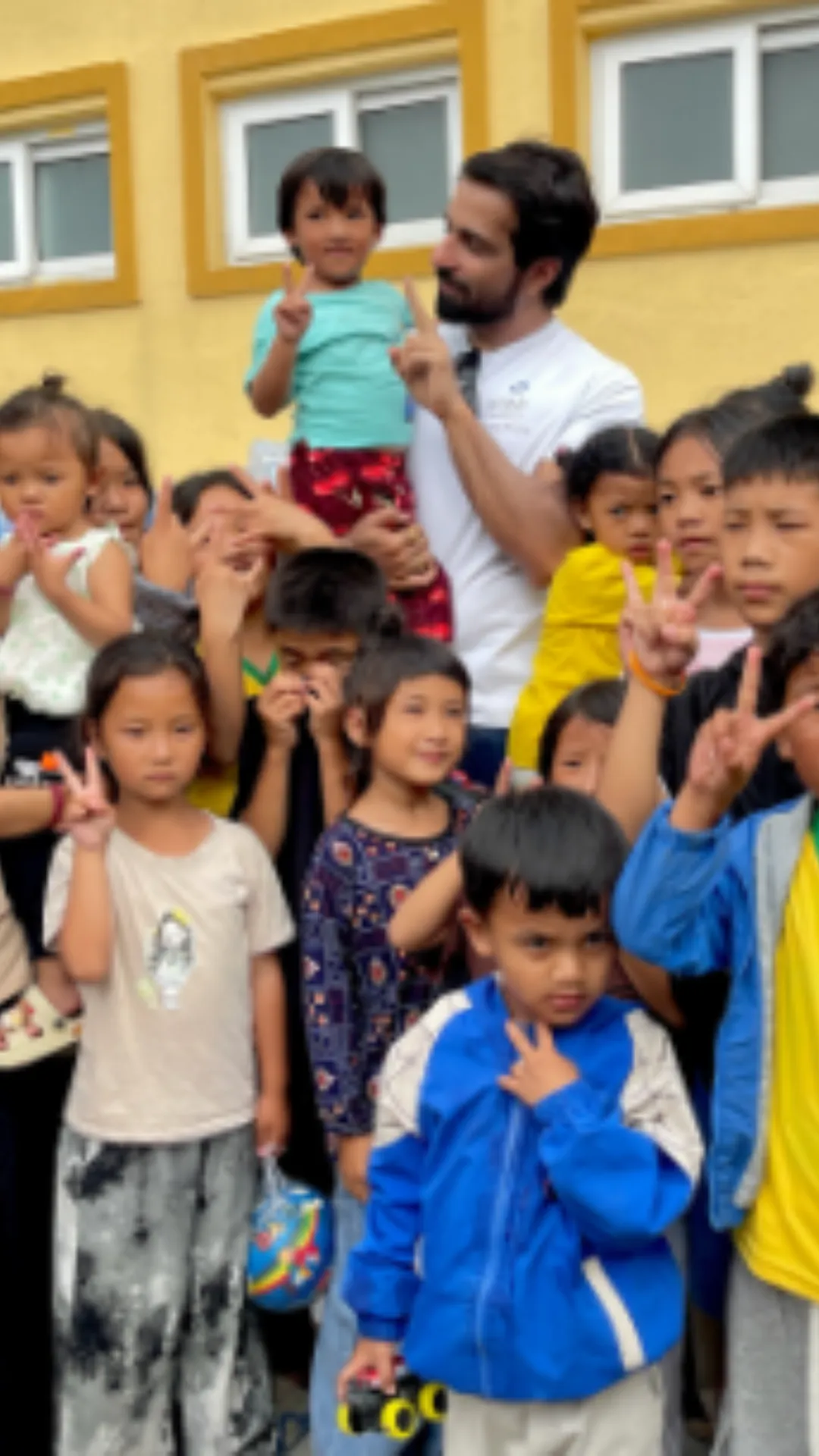 Sonu Appeals For Support For Nepal Survivors