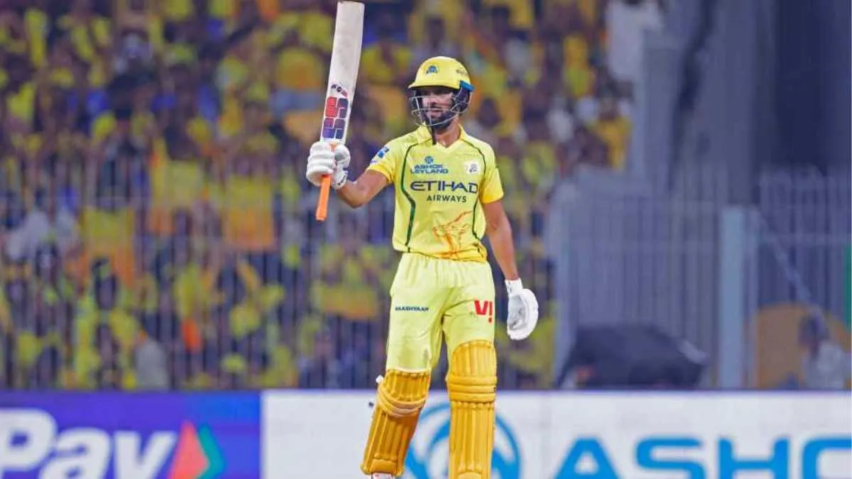 Chennai Super Kings Beats Mumbai Indians by 8 wickets at Chepauk